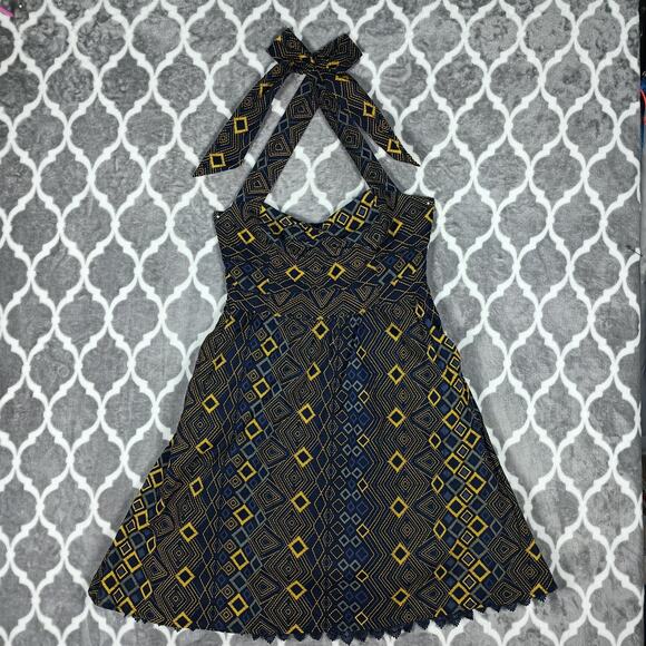 Edme & Esyllte Halter Dress Size 8 Blue Geometric Pockets Smocked Back - Picture 3 of 13